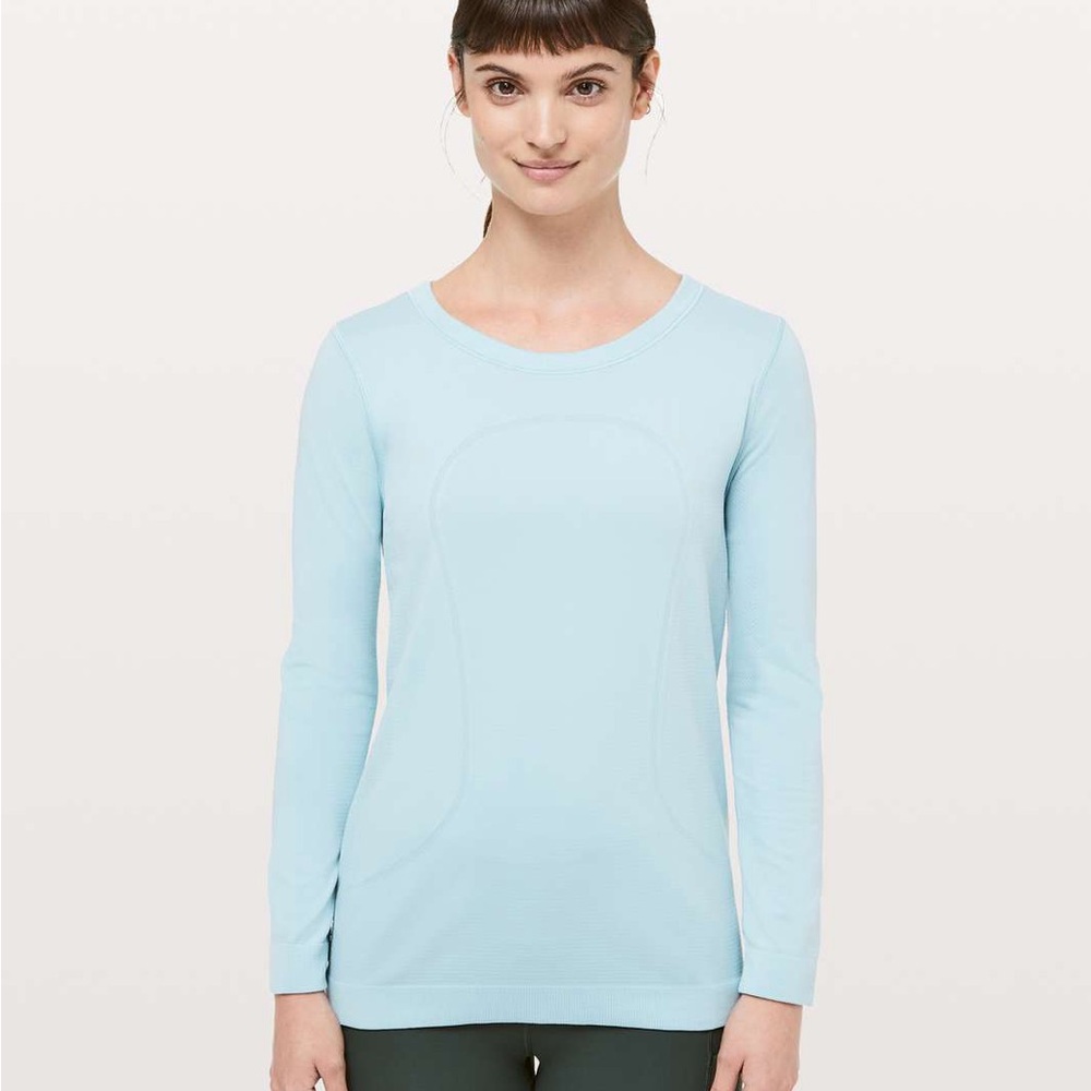 LULULEMON ATHLETICA • Long Sleeve Breathable Top • S/M - Picture 6 of 6